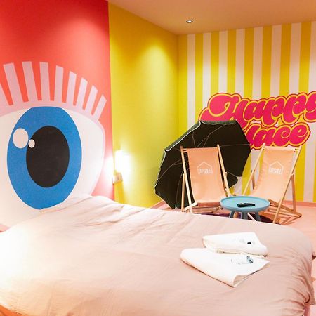 Capsule Girl Power Spa - Balneo - Sauna - Karaoke - Billard - 2 Chambres Charleroi Zewnętrze zdjęcie