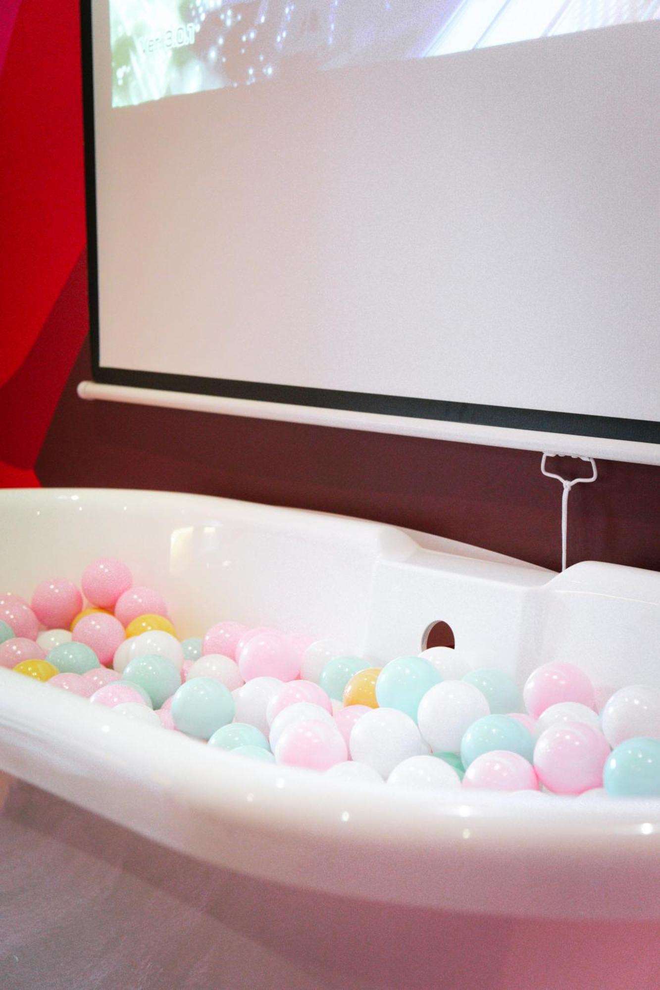 Capsule Girl Power Spa - Balneo - Sauna - Karaoke - Billard - 2 Chambres Charleroi Zewnętrze zdjęcie