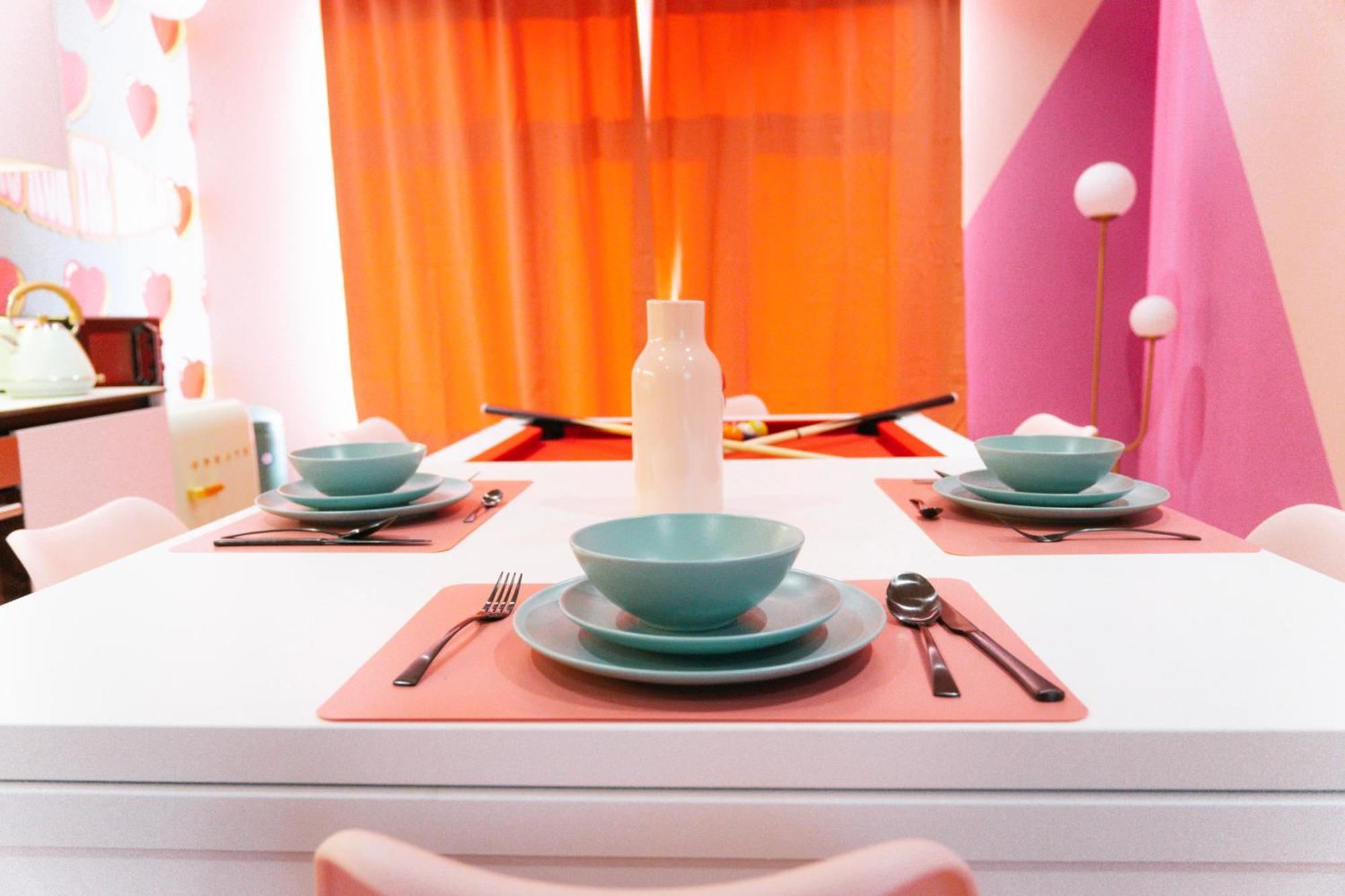 Capsule Girl Power Spa - Balneo - Sauna - Karaoke - Billard - 2 Chambres Charleroi Zewnętrze zdjęcie